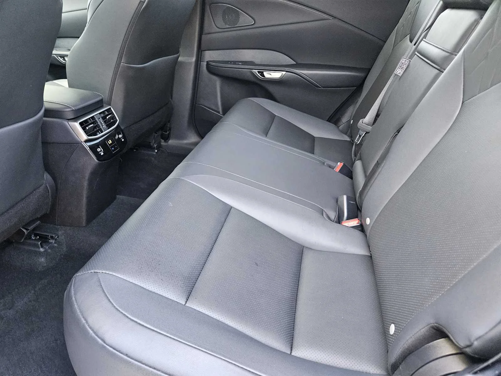Certified Used 2025 EMINENT WHITE PEARL Lexus Premium image 22