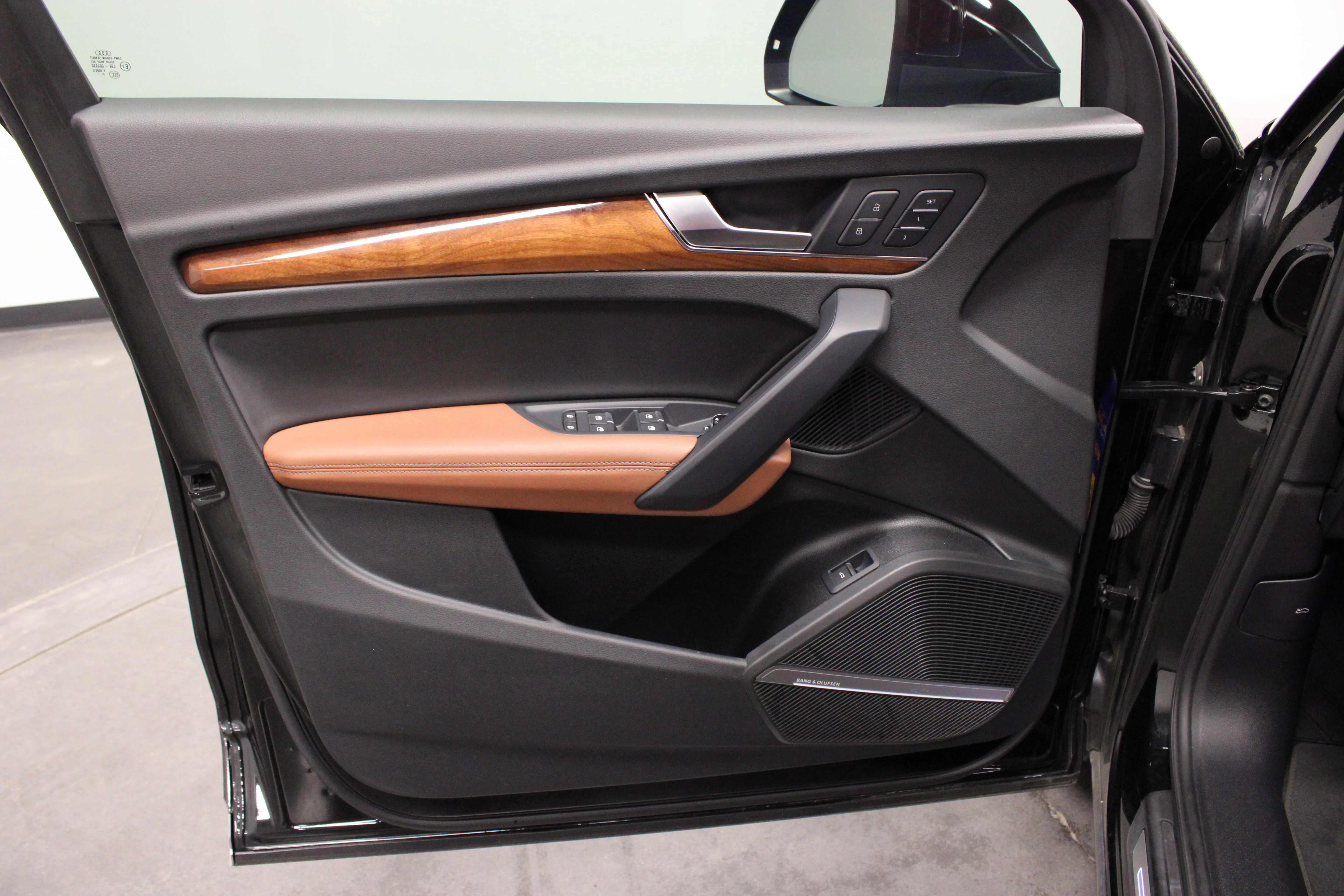 Used 2023 Black Metallic Audi 45 S line Premium image 20