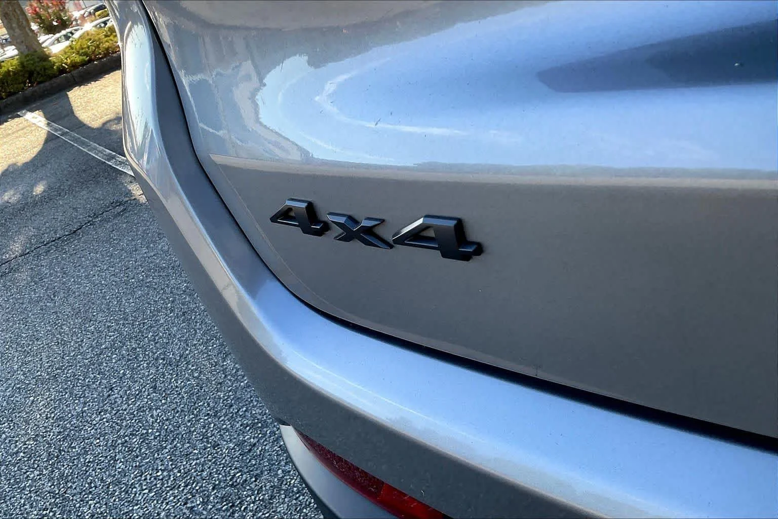 Used 2023 Billet Silver Metallic Clearcoat Jeep Trailhawk image 30