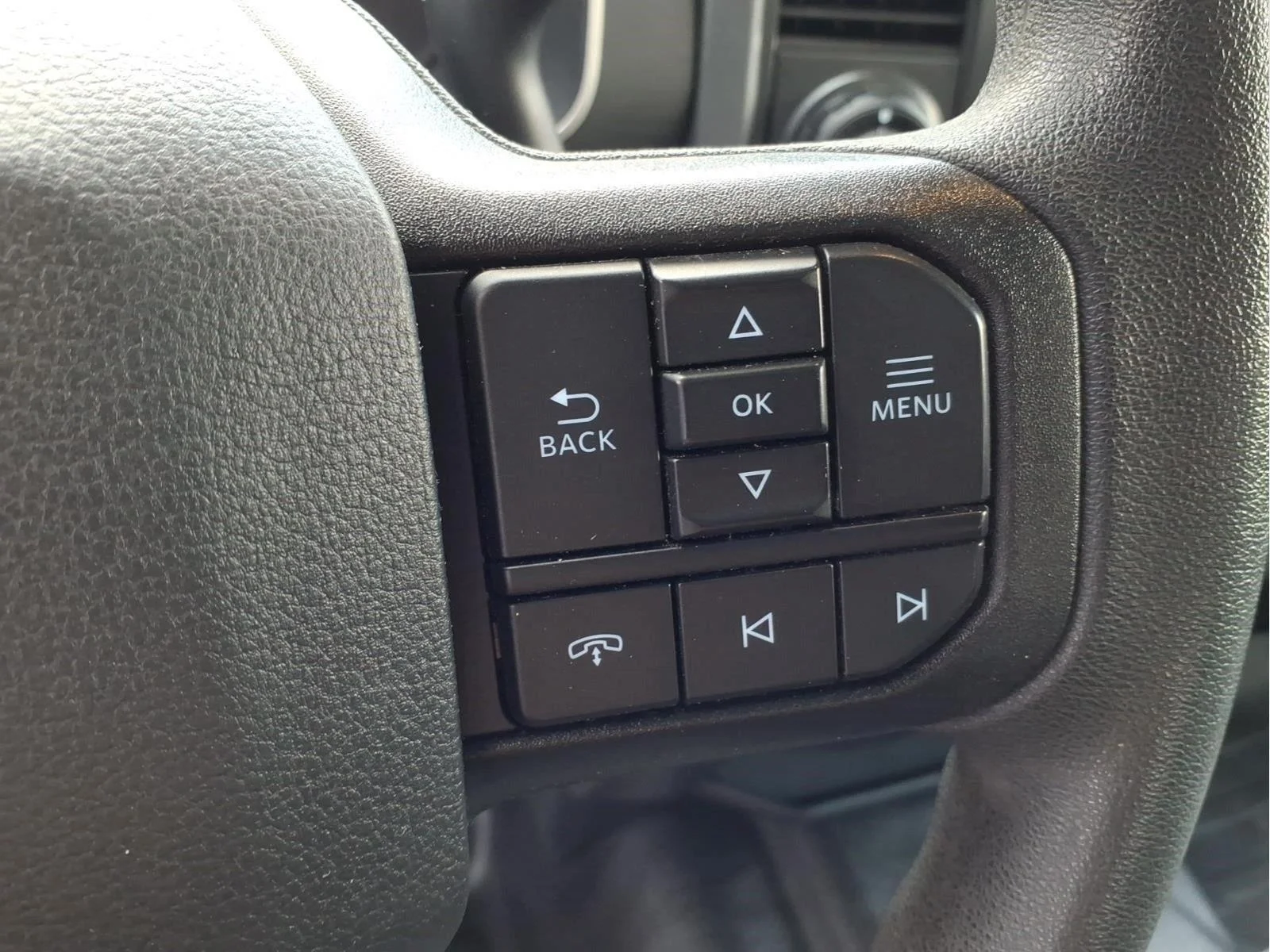 Used 2022 White Ford XL image 21