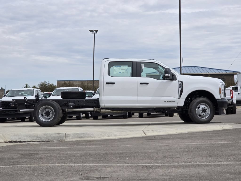 New 2026 Oxford White Ford XL image 24