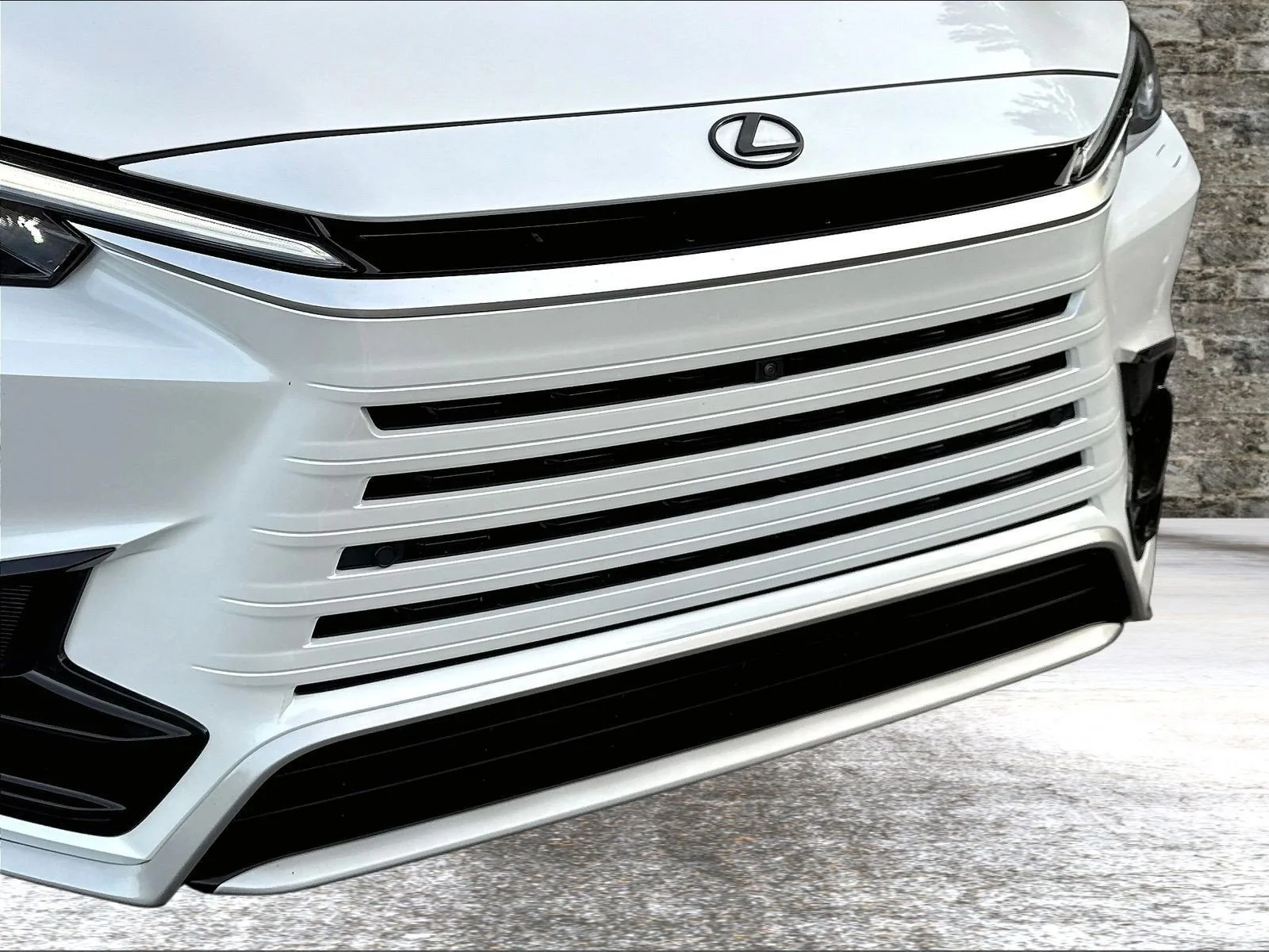 Certified Used 2026 Wind Chill Pearl Lexus  image 32