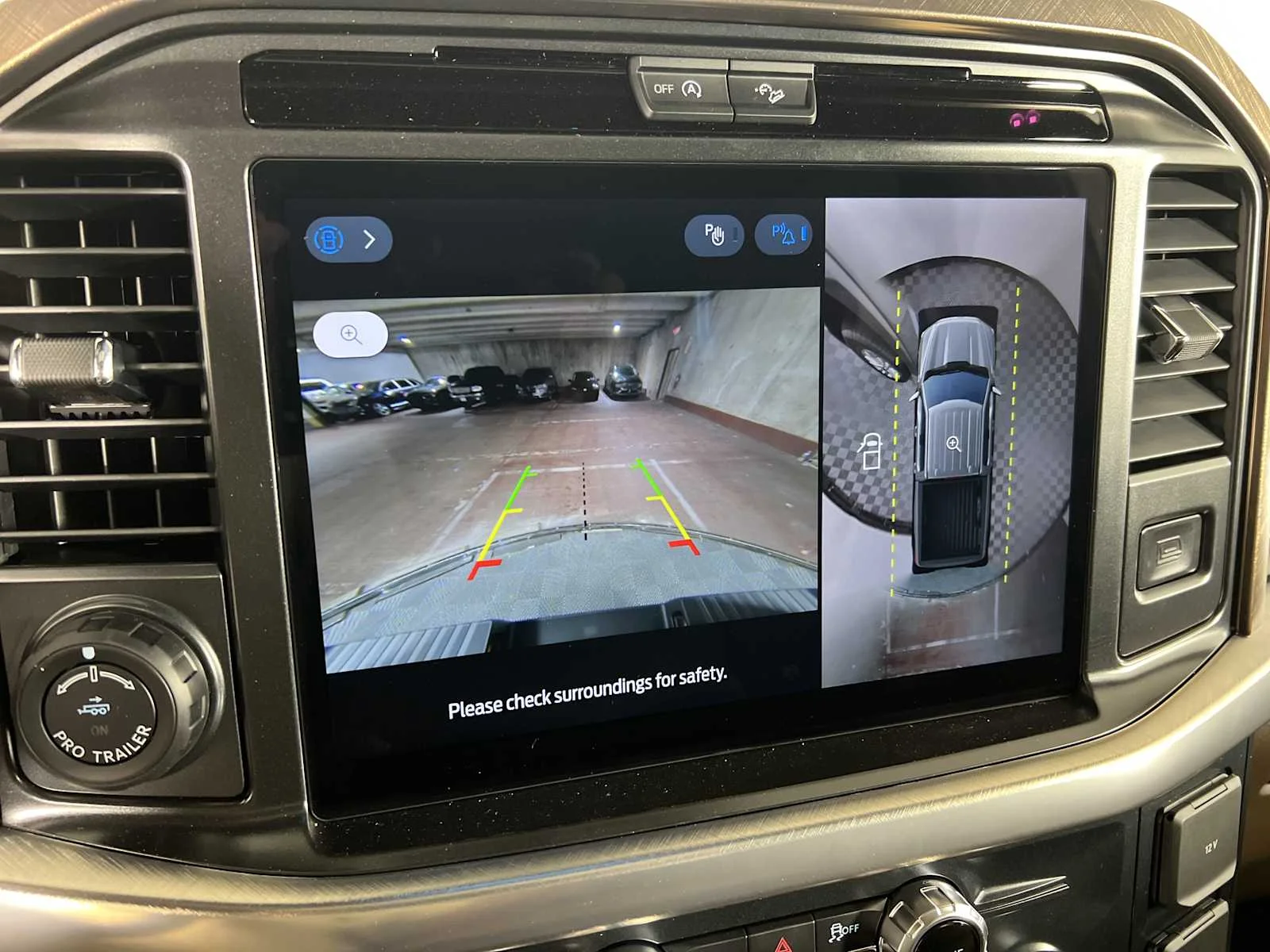 New 2026 Carbonized Gray/Marsh Gray Ford King Ranch image 28