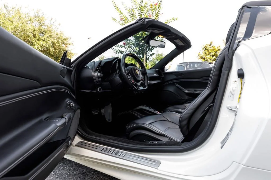 Used 2019 Bianco Avus Ferrari  image 20