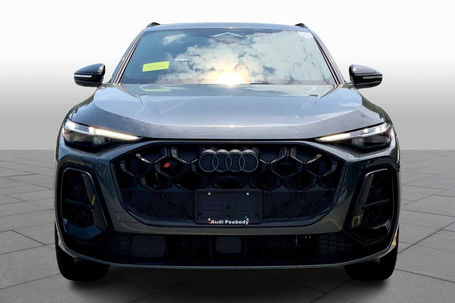Used 2025 Daytona Gray Pearl Effect Audi Premium Plus image 3