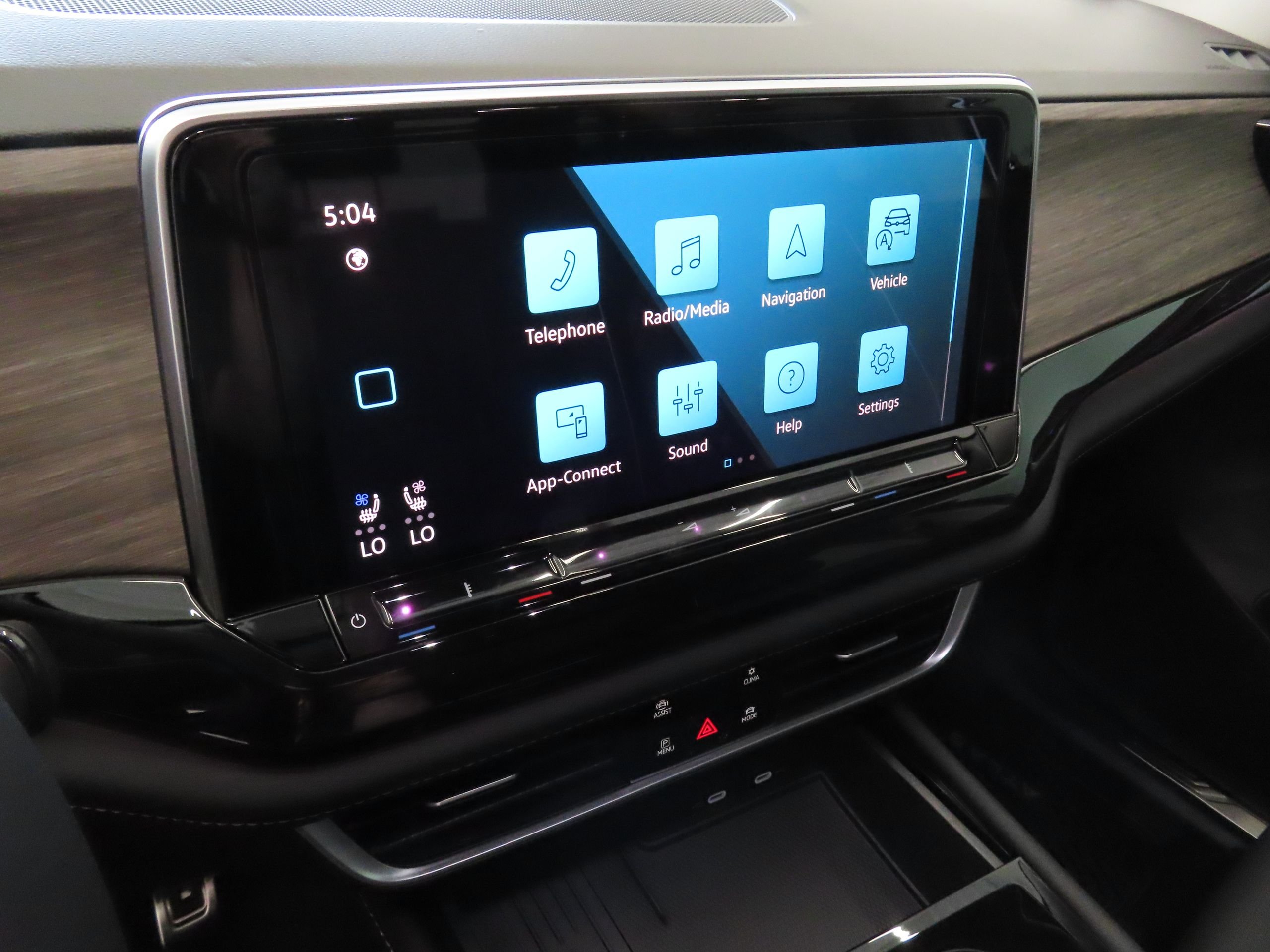 2026 Volkswagen Atlas SEL Premium R-Line - Photo 17