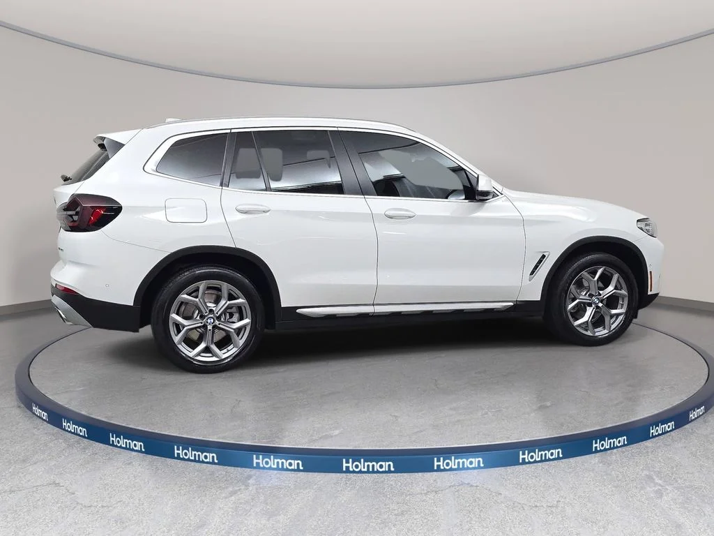 Used 2024 Alpine White BMW xDrive30i image 4