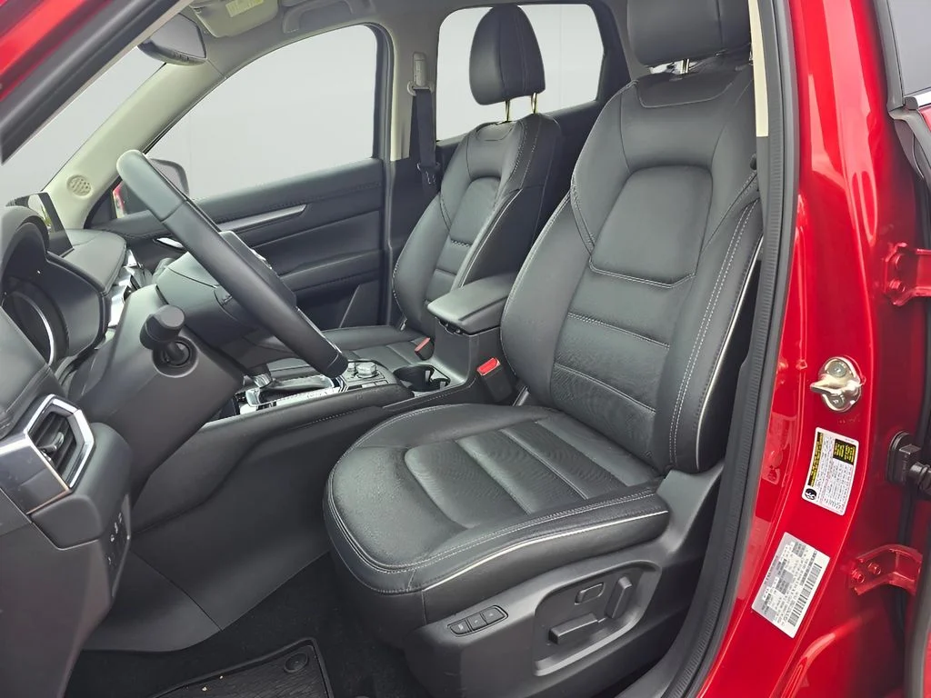 Used 2025 Soul Red Crystal Metallic Mazda 2.5 S Carbon Edition image 21