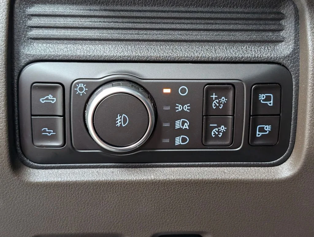 New 2026 Glacier Gray Metallic Tri-Coat Ford F-350® King Ranch® image 15