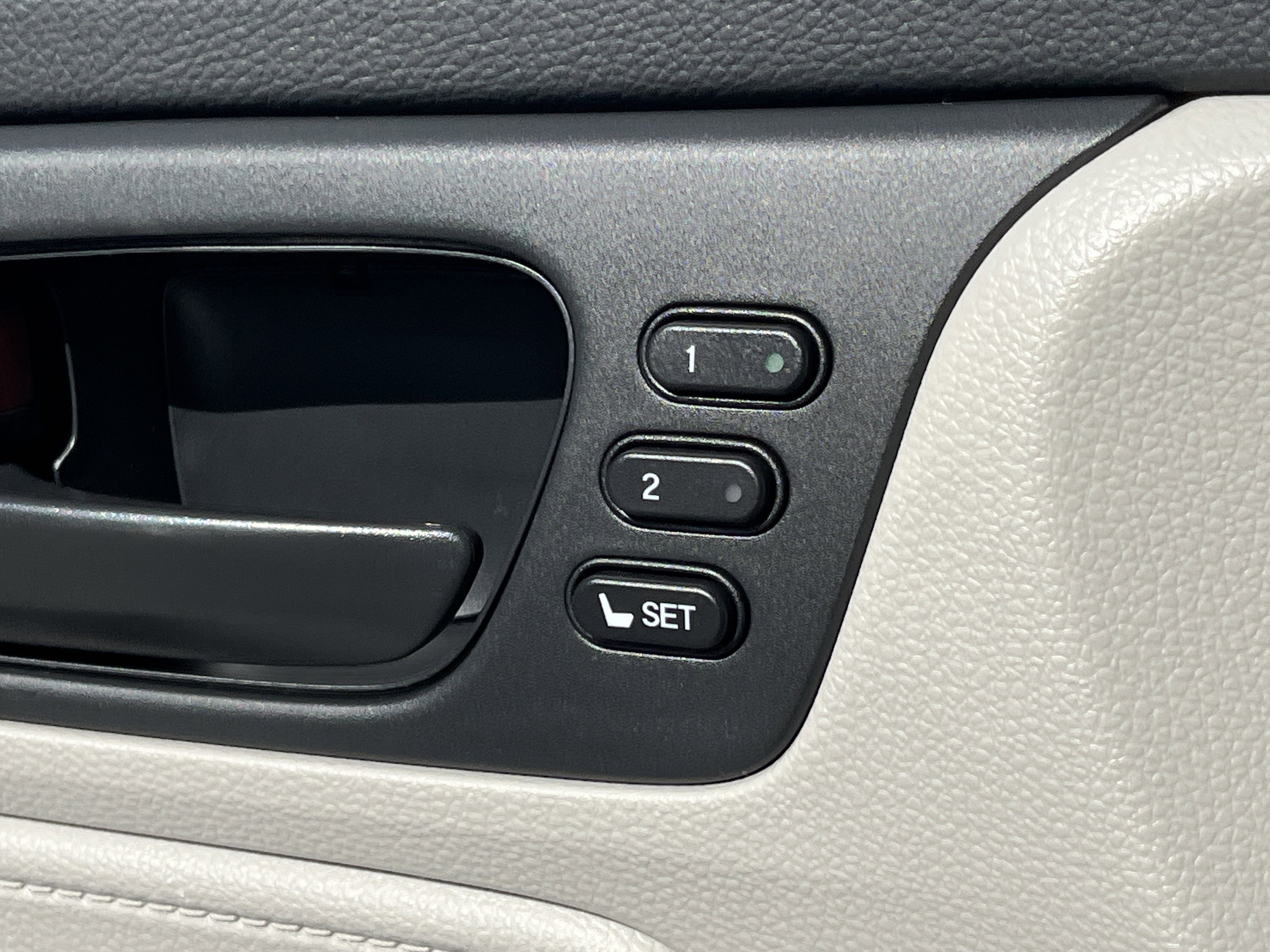 2026 Honda Odyssey EX-L - Photo 15