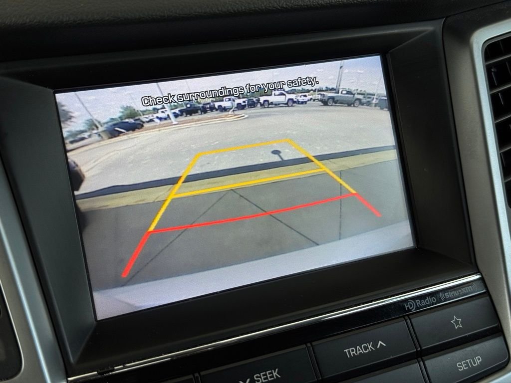 Used 2018 Silver Hyundai SEL image 4