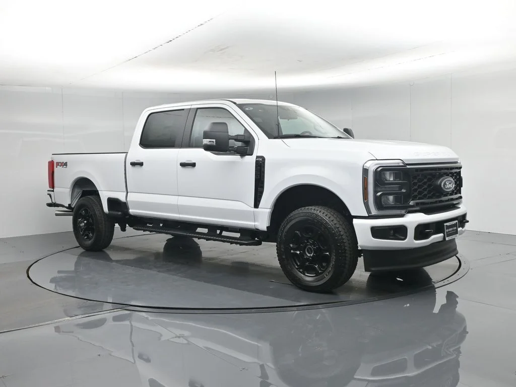 New 2026 Oxford White Ford XL image 22