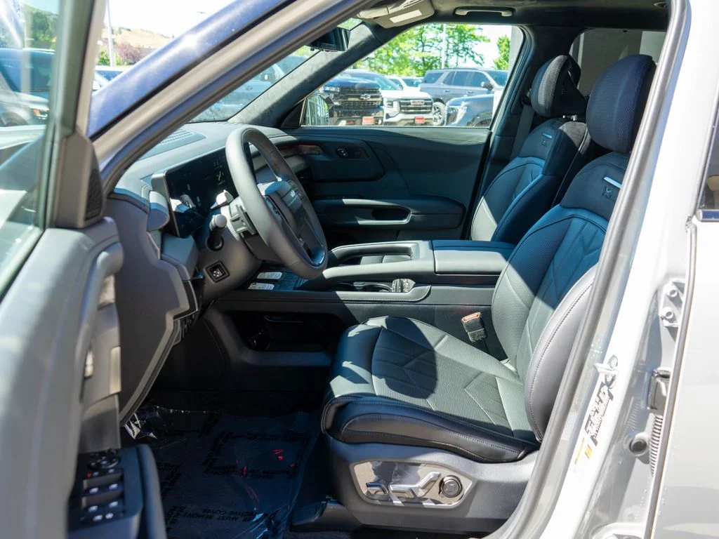 New 2027 Wolf Gray Kia X-Pro SX Prestige image 11