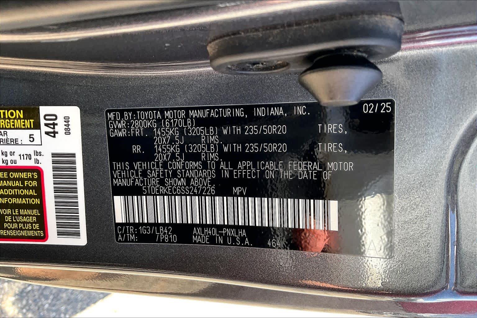 Used 2025 Magnetic Gray Metallic Toyota Platinum image 35