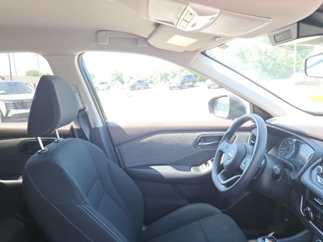 Used 2023 Black Nissan S image 5
