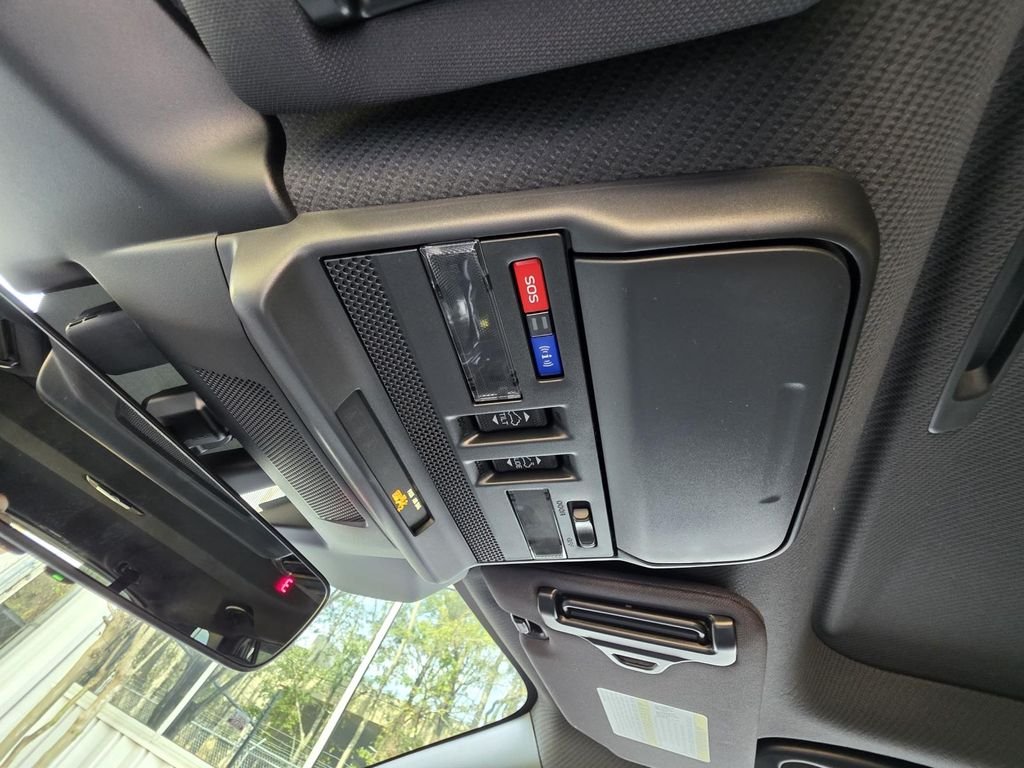 2026 Subaru Outback Limited - Photo 33
