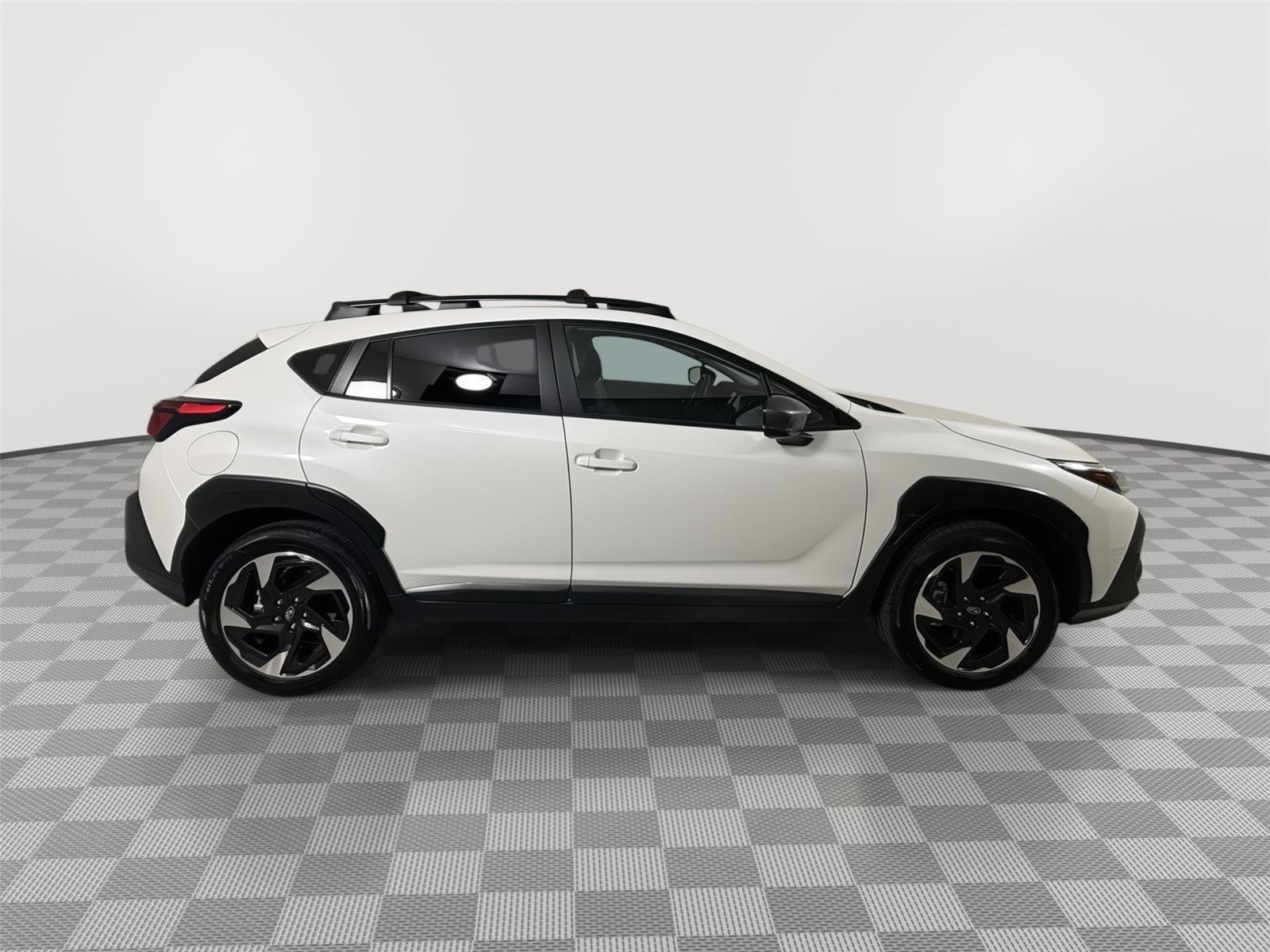 Used 2024 Crystal White Pearl Subaru Limited image 16