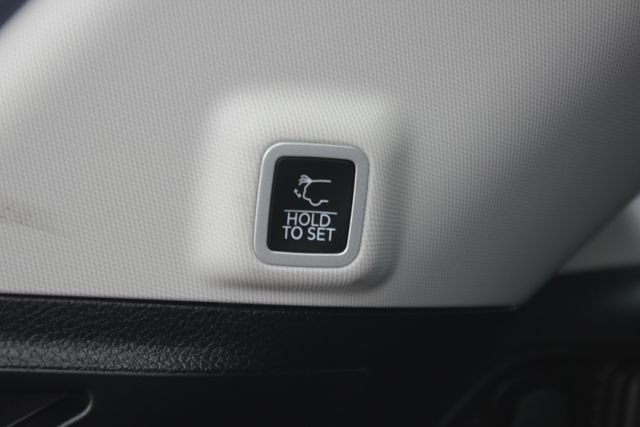 Used 2023 Black Jeep Limited image 29