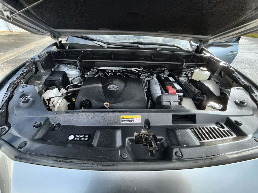Used 2022 Silver Toyota XSE image 27