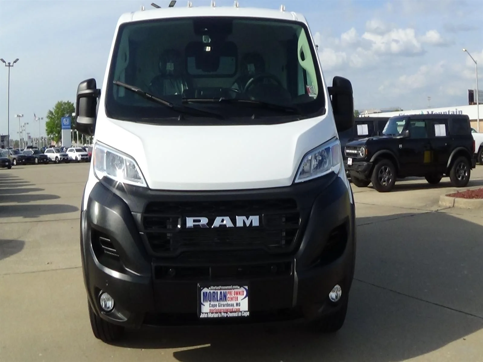 Used 2025 Bright White Clear Coat (pw7) RAM Tradesman 2500 image 3