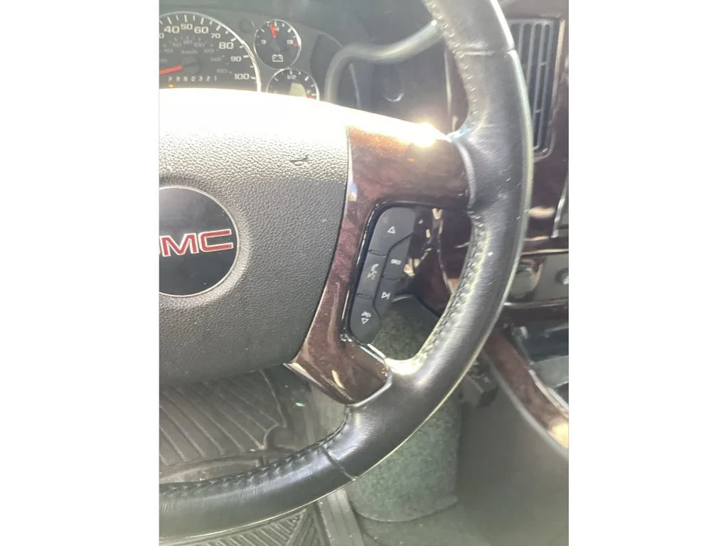 Used 2013 PURE SILVER METALLIC GMC Upfitter image 28