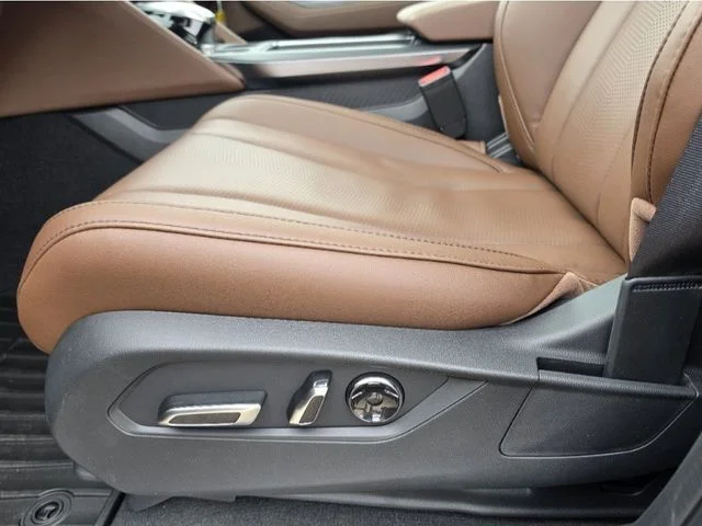 New 2026 Majestic Black Pearl Acura w/Technology Package image 11