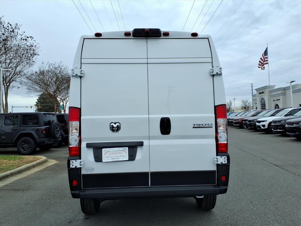 New 2026 Bright White Clearcoat RAM Tradesman image 19