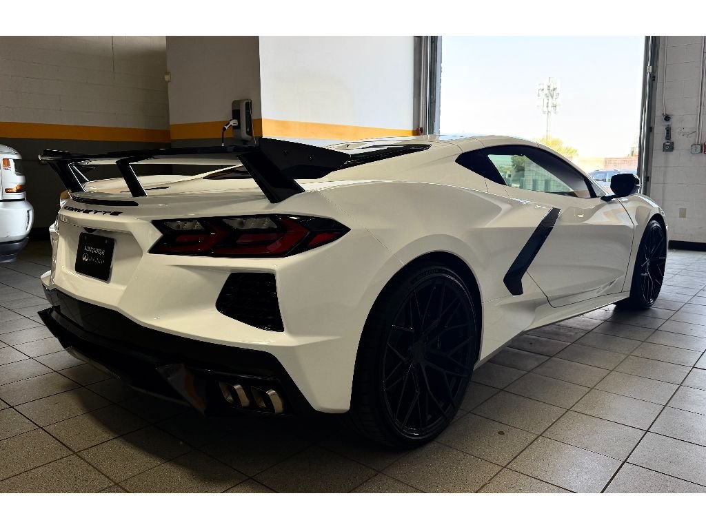 Used 2023 White Chevrolet 2LT image 3
