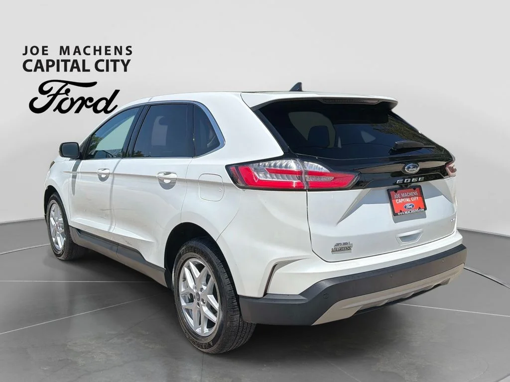 Used 2022 Star White Ford SEL image 7