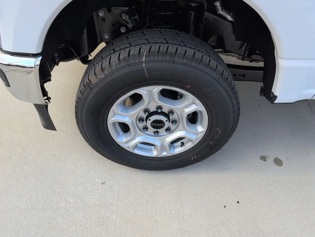 New 2026 White Ford XLT image 17