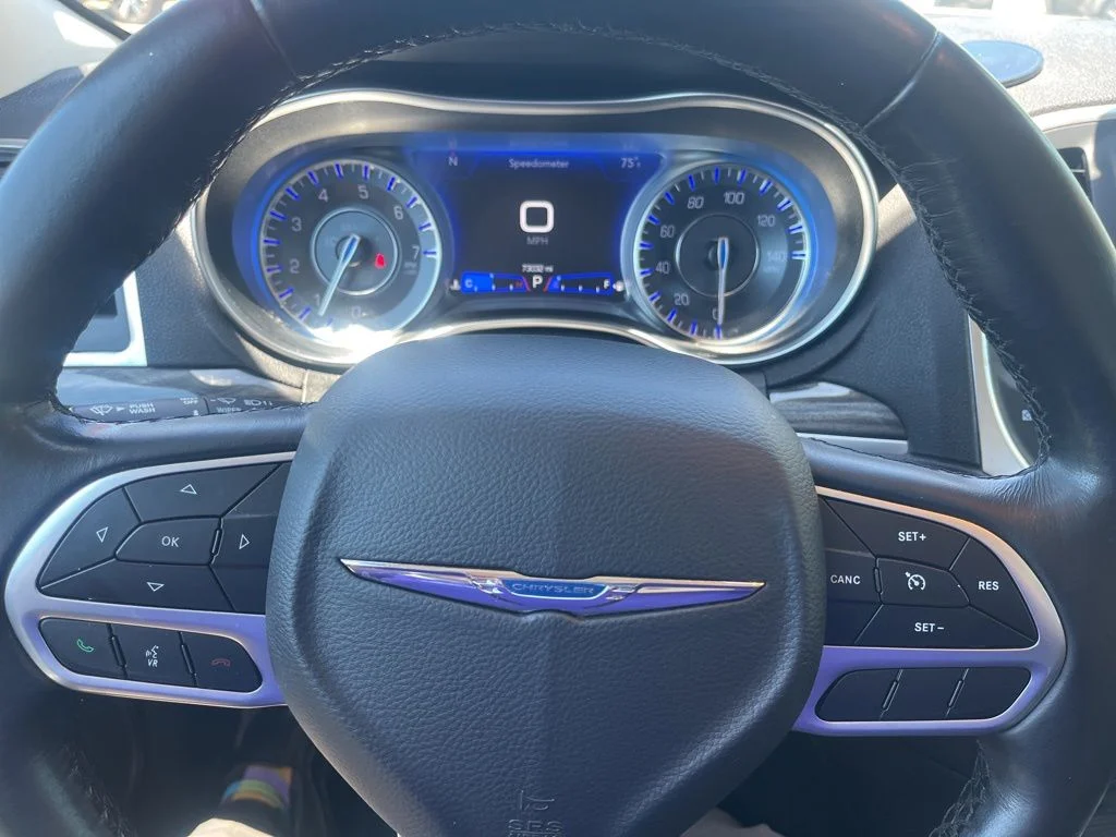 Used 2021 White Chrysler Touring image 12