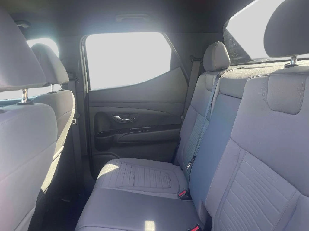 Certified Used 2023 Black Hyundai SE image 13