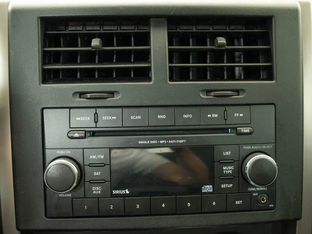 Used 2012 Bright White Clearcoat Jeep Sport image 30