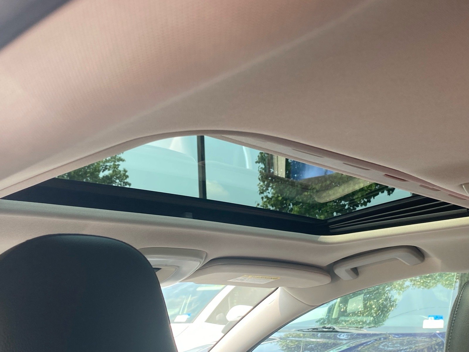 Used 2015 Blue Volvo T5 Premier image 19