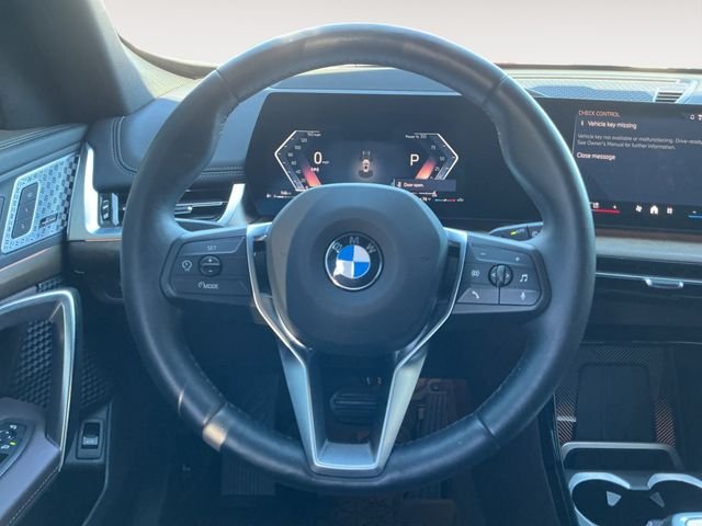 Used 2025 White BMW xDrive28i image 13