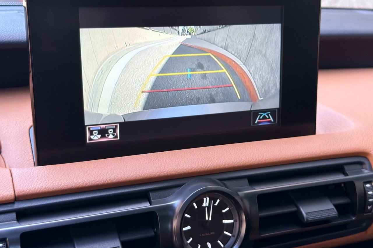 Used 2024  Lexus IS 300 image 17