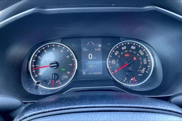 Certified Used 2020 SILVER SKY METALLIC Toyota  image 26