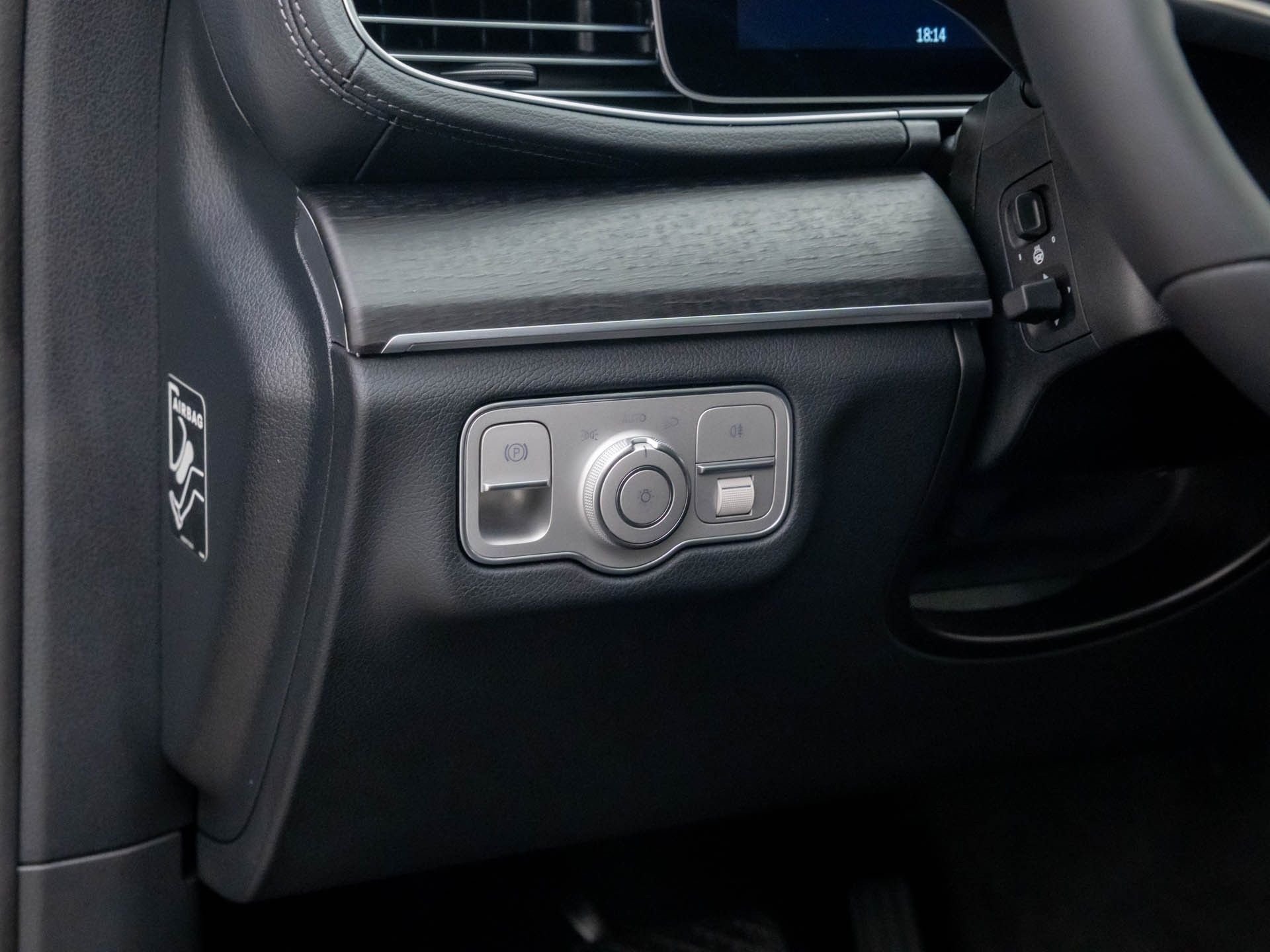 New 2026 Black Mercedes-Benz GLS 450 image 23