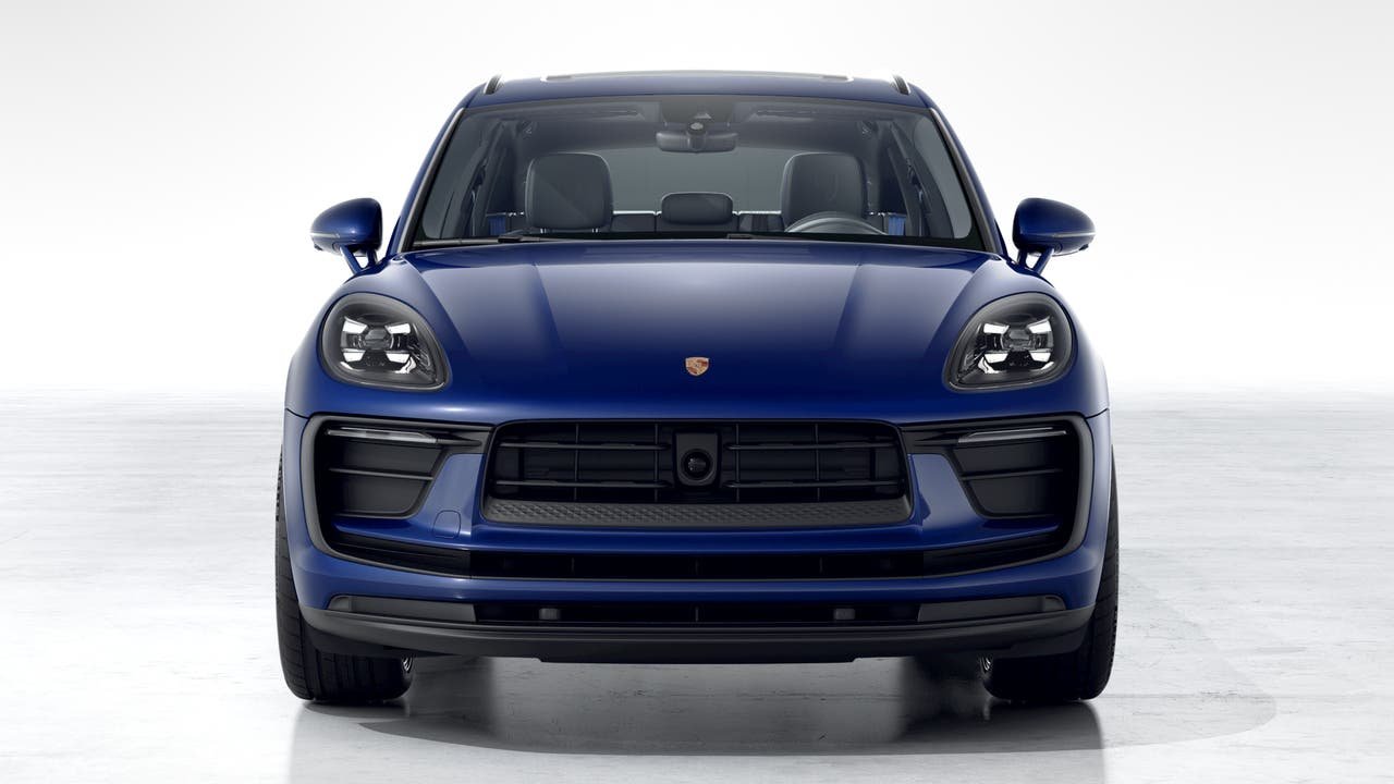 New 2026 Gentian Blue Metallic Porsche  image 8