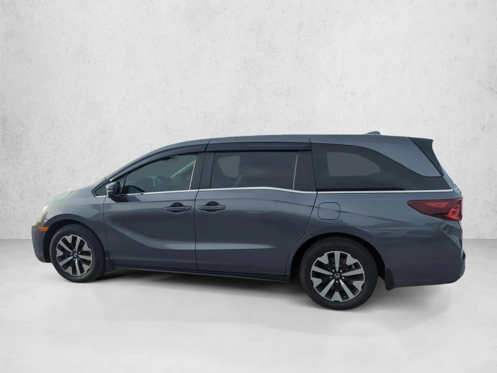 Used 2025 Gray Honda EX-L image 5