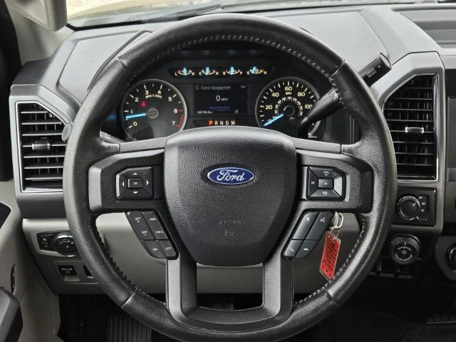 Used 2019 Blue Ford XLT image 21
