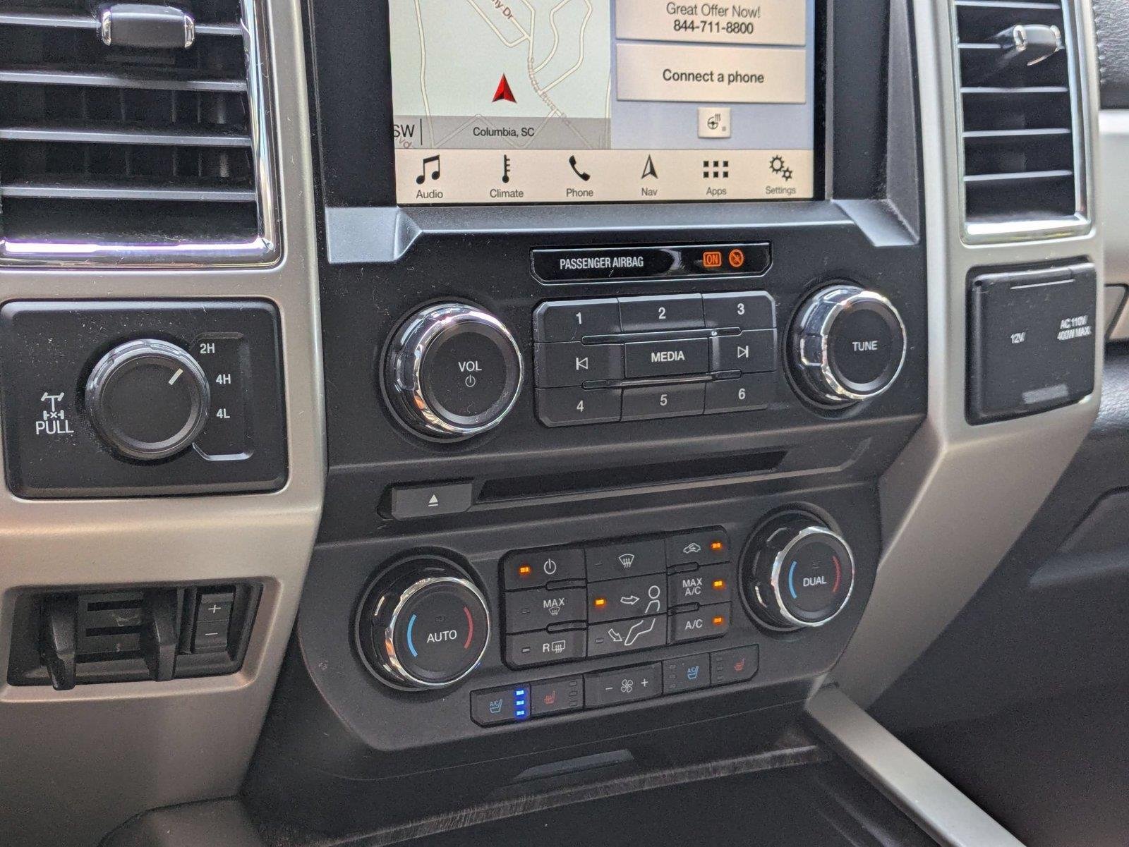 Used 2018 Magnetic Metallic Ford LARIAT image 23
