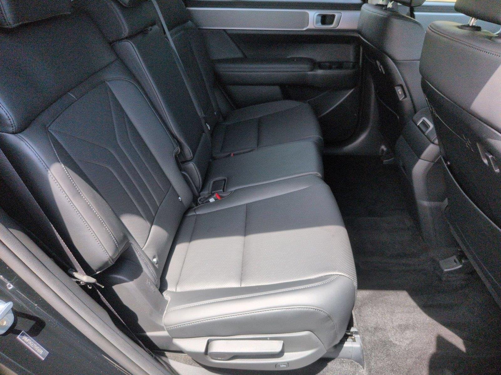Used 2026 Phantom Black Hyundai SEL image 36