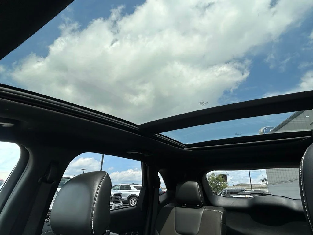 Used 2019 Black Metallic Ford ST image 22