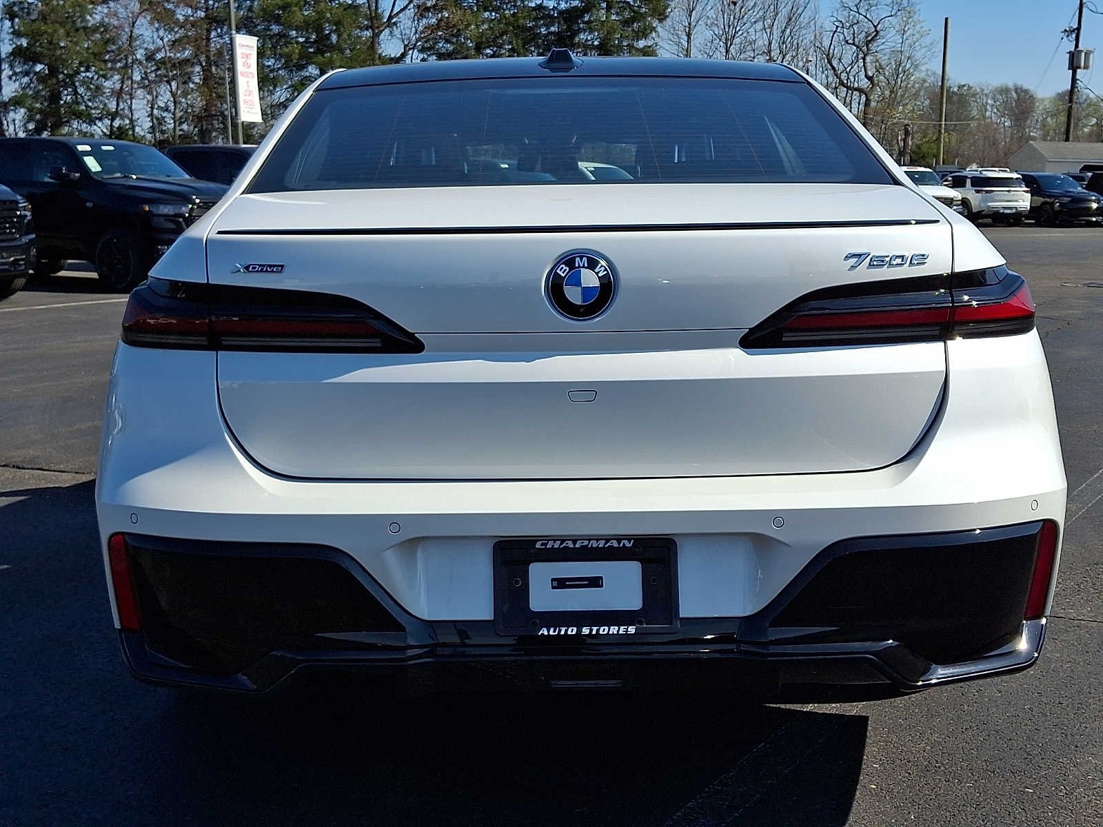 Used 2025 Mineral White Metallic BMW 750e xDrive image 5