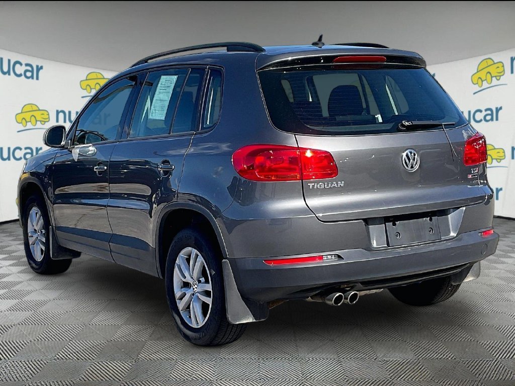 Used 2016 Pepper / Gray Volkswagen S image 4