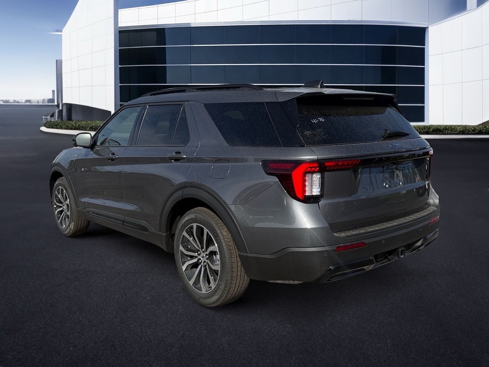 New 2026 Carbonized Gray Metallic Ford ST-Line image 3