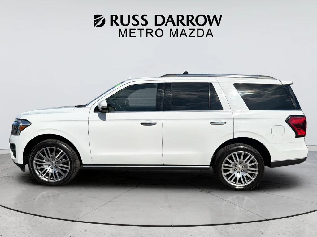 Used 2024 White Ford Limited image 2