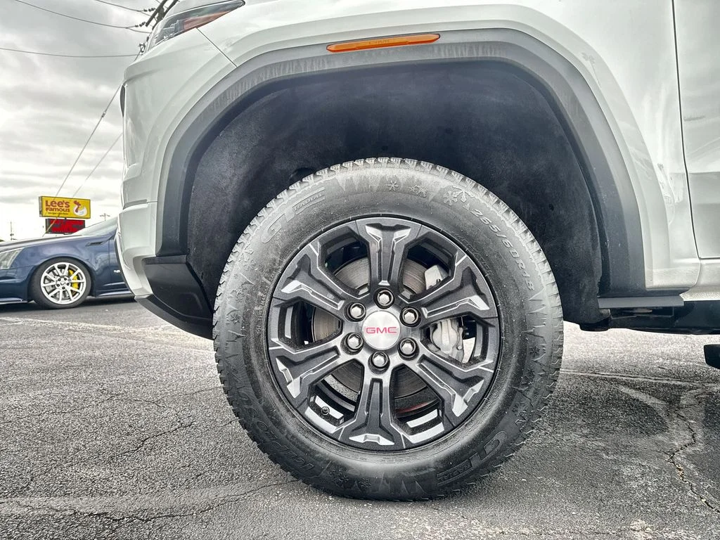 Certified Used 2023 White GMC Elevation image 10