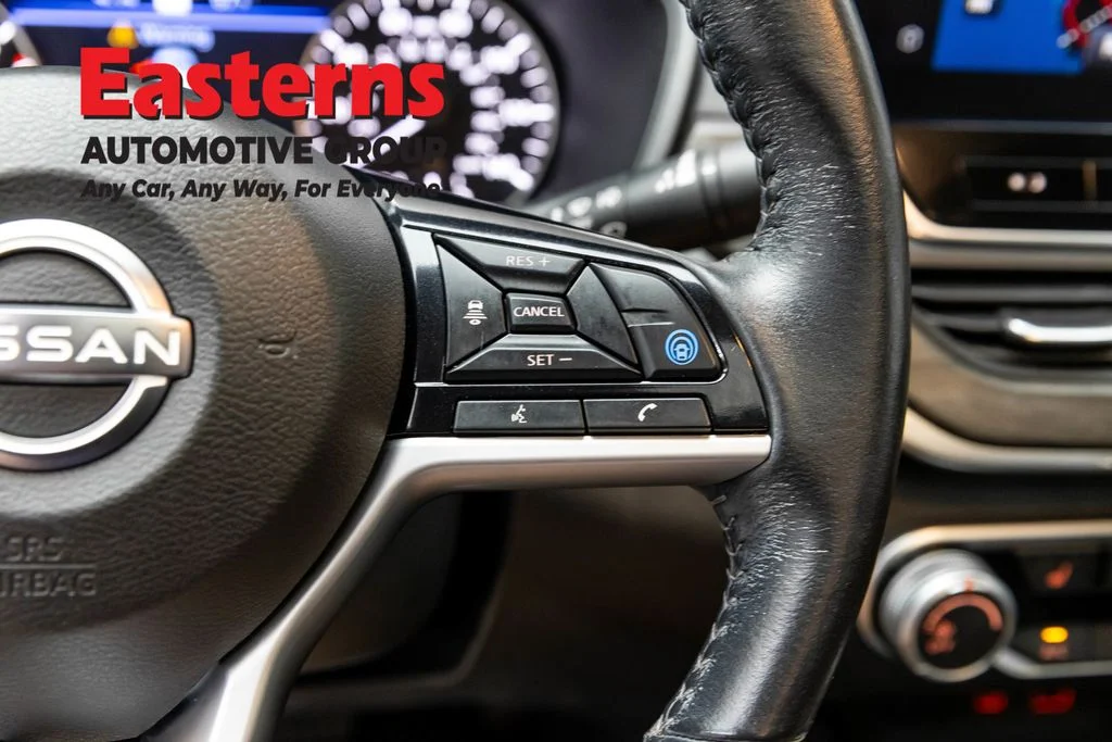 Used 2023 Gray Nissan 2.5 SV image 16